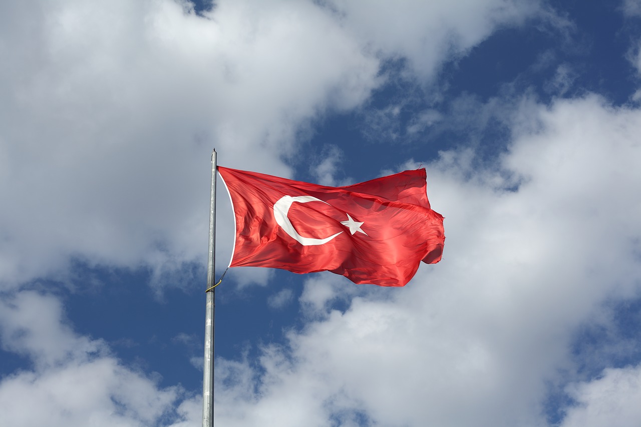 Обвал лиры вызвал рост объема торгов на турецких криптобиржах